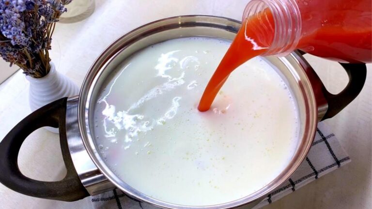 Questo semplice gesto trasforma il pomodoro in un formaggio cremoso… scopri come!
