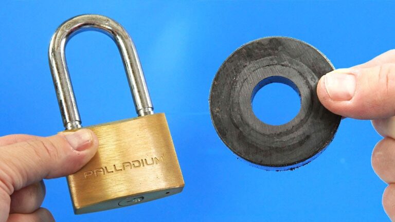 Scopri 5 trucchi per aprire un lucchetto con un magnete!