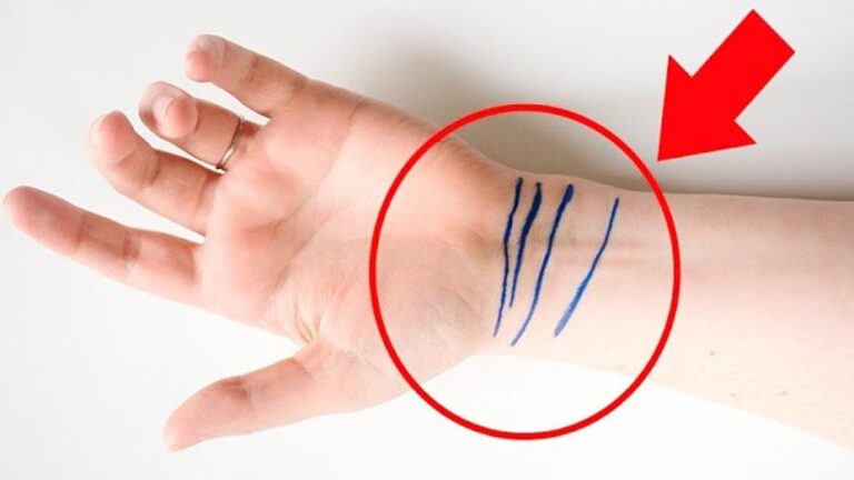 Scopri 3 trucchi per valorizzare il tuo polso con meno di 4 linee!