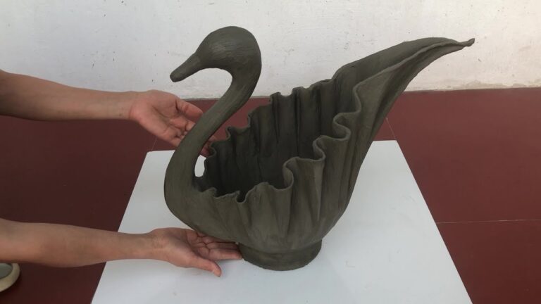 Crea 5 fiori di cigno con tessuti da riciclo e trasforma la tua casa!