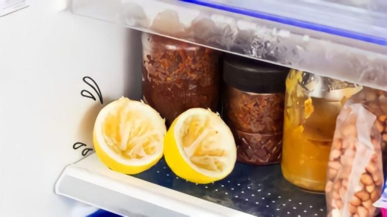 Metti due bucce di limone in frigo: scopri cosa succede davvero!