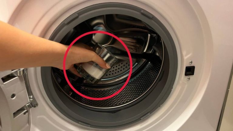 Bucato perfetto: il trucco del bicchiere di bicarbonato per 3 problemi!