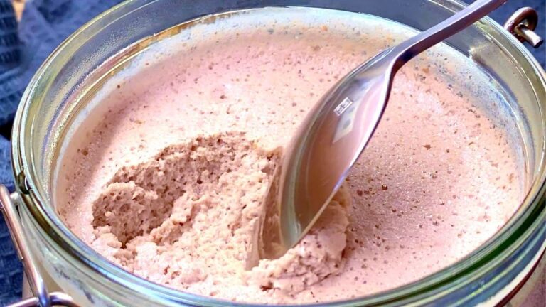 Scopri come fare il latte alle fragole con solo 3 ingredienti!