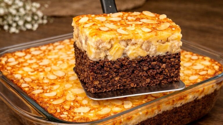 Hai fiocchi d’avena e banane? Prepara questa torta sana in pochi minuti!